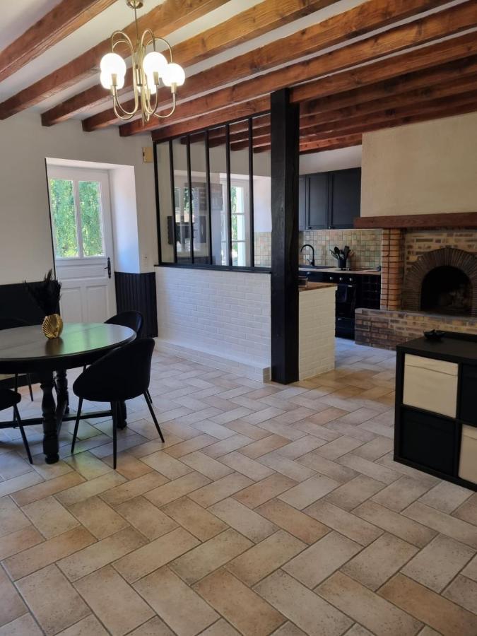 Longere Independante Avec Terrain De Tennis Prive Holiday home *