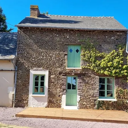 Longere Independante Avec Terrain De Tennis Prive Saint-Maugan Exterior photo